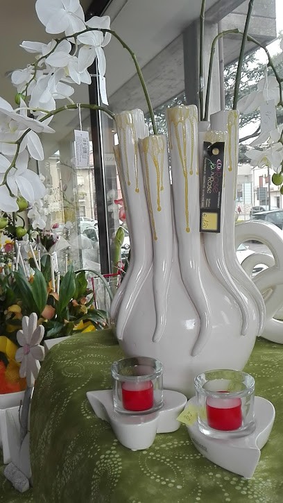 Rose Su Rose Fashion Flowers Di Vecchini Sara, Fiorista a Nogara