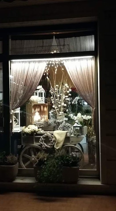 Tinelli Michele, Fiorista a Garda