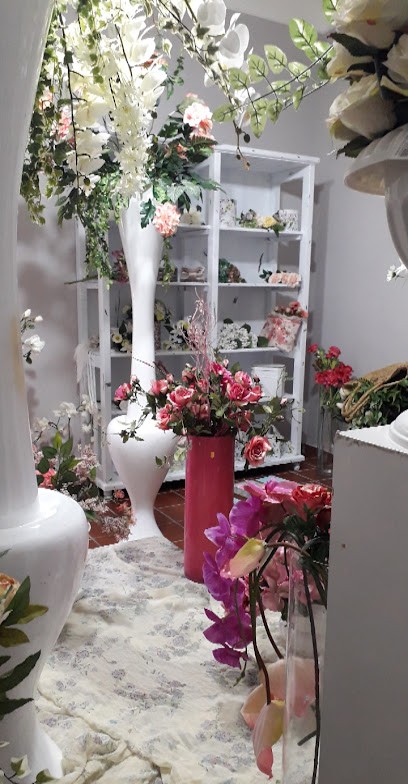 Alaia Loredana, Fiorista a Sperone