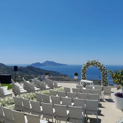 Casa Dei Fiori Di Missure Rosamaria, Fiorista a Massa Lubrense