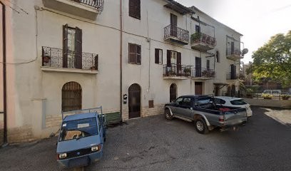 Raffaella, Fiorista a Moricone