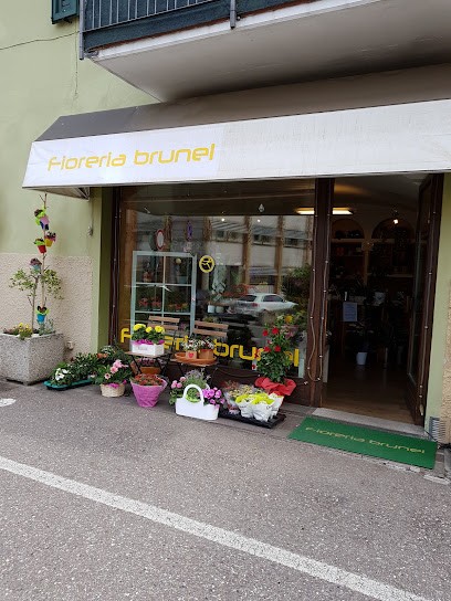 Fioreria Brunel dal 1957 a Cavalese, Fiorista a Cavalese