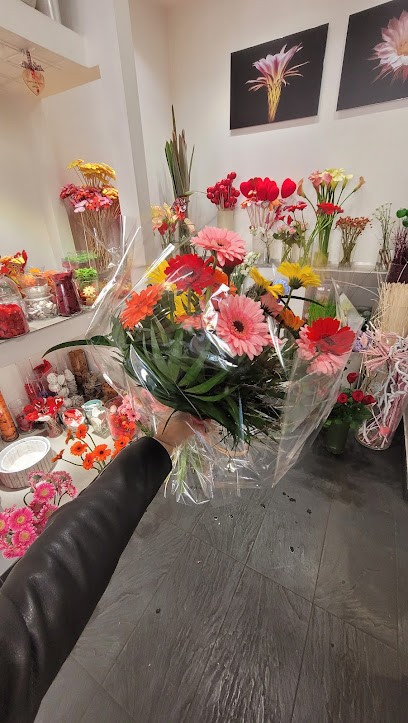 Lipari Diego, Fiorista a Bollate