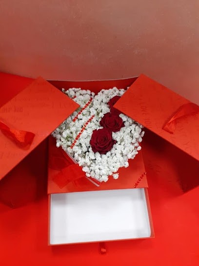 M'ama non M'ama, Fiorista a Porto San Giorgio