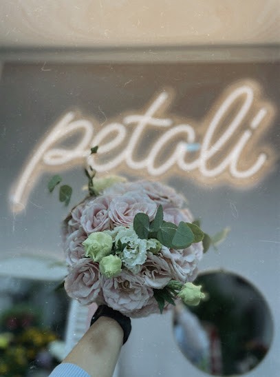 Petali di Sica Annamaria, Fiorista a Monteforte Irpino