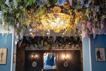 Federica Ambrosini, Fiorista a Roma