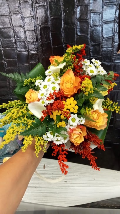 La Boutique Del Fiore Di Lai Cristiana, Fiorista a Monserrato