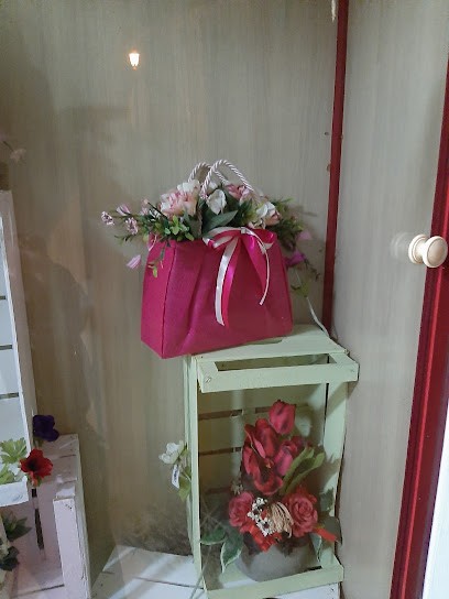 L'Orchidea Di La Valle Maria, Fiorista a San Demetrio Corone