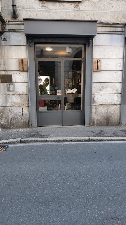 A Piedi Nudi Nel Prato, Fiorista a Gallarate