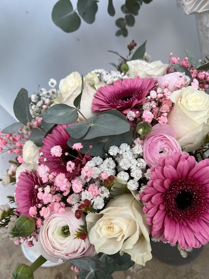 La Serra Di Giorgia Di Garello Claudia, Fiorista a Rivalta Bormida