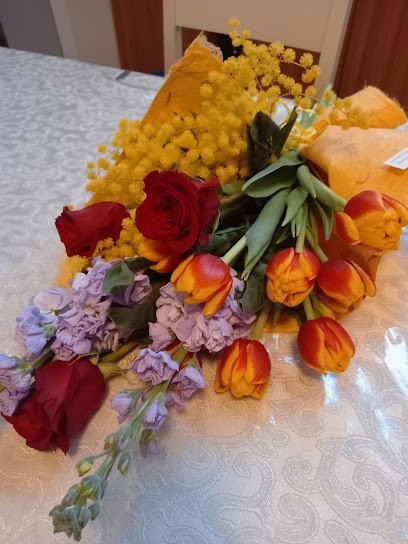 L Angolo Fiorito Di Di Bonaventura Vilma, Fiorista a Pineto