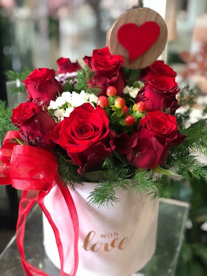 Bruna Bi. Fiori, Fiorista a Viadana