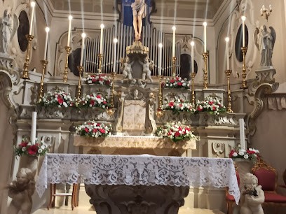 Enrica Fiori Di Merico Enrica, Fiorista a Uggiano la Chiesa