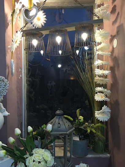 Secret Garden - Fiori, Oggettistica e Bomboniere, Fiorista a Santa Maria a Vico