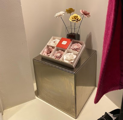 Editris 2000 Snc, Fiorista a Torino