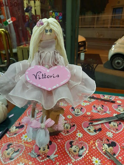 Fiorista La Bella E La Bestia Di Buson Barbara, Fiorista a Pontedera