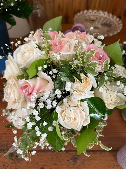 La Ginestra Di Scotto Di Carlo Costantino, Fiorista a Martina Franca