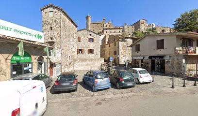 Buzzico Ambra, Fiorista a Bolsena