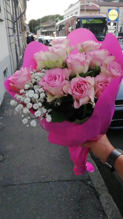 Chiosco Fiori Nencini Di Corradossi Grazia, Fiorista a Firenze
