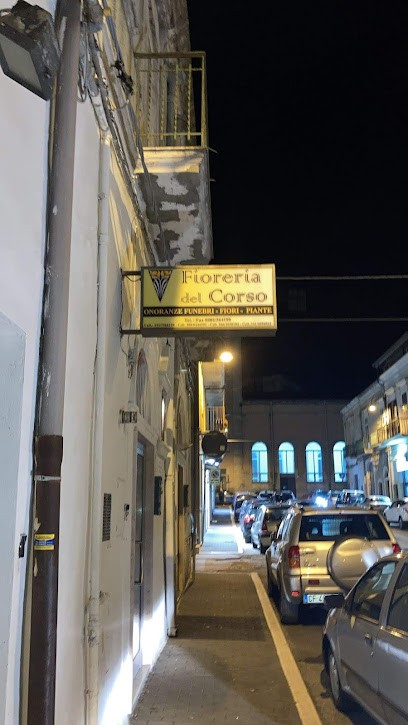 Fioreria Del Corso & Onoranze Funebri Di Maria Grazia Guerra, Fiorista a Monte Sant'Angelo