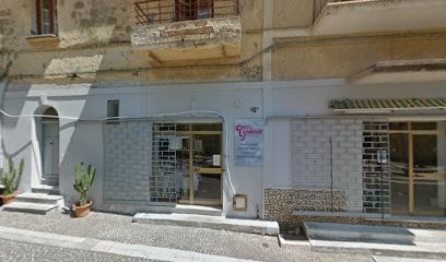 Papa Maria, Fiorista a Bellona