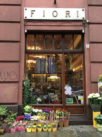 Manu Fiori, Fiorista a Torino