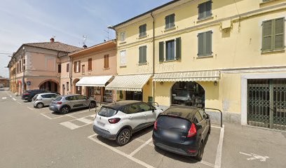 Elisa Fiori, Fiorista a Valle Lomellina