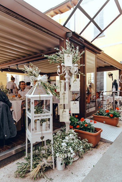 Magic Moments Di Ilaria Di Benedetto, Fiorista a Muggiò