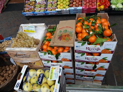 Ortofrutta Fiori Fedrizzi & C. S.n.c., Fiorista a Pinzolo