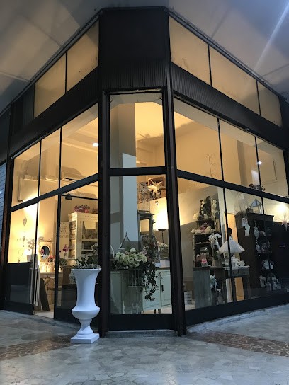 Insolito Fiori ( Laboratorio Floreale ), Fiorista a Casalecchio di Reno