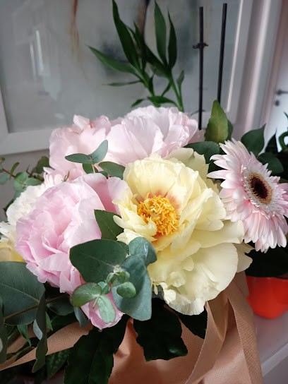 Piccolo Eden, Fiorista a Roma