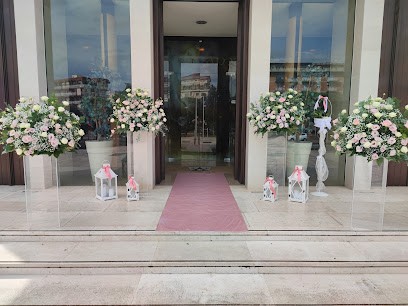 Un' Idea In Più Di Di Biase Fulvio, Fiorista a Foggia