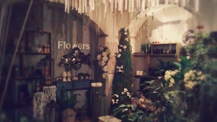 FLOWERS di Vittorio Mura, Fiorista a Ovodda